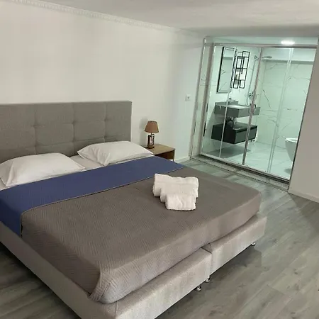 Kris Apartment