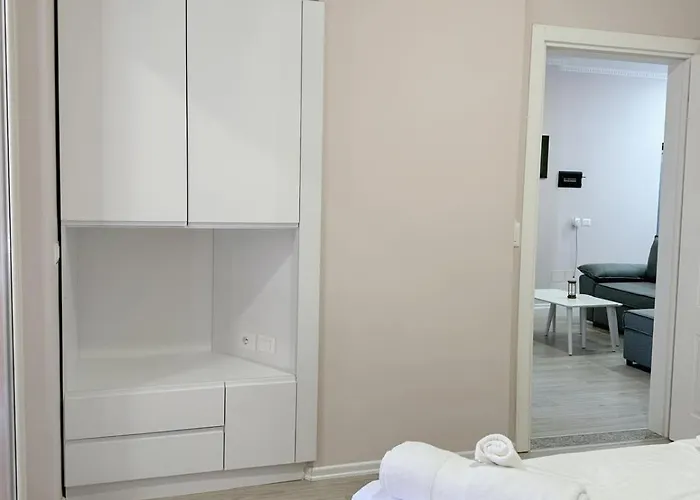Kris Appartement Golem (Tirana)