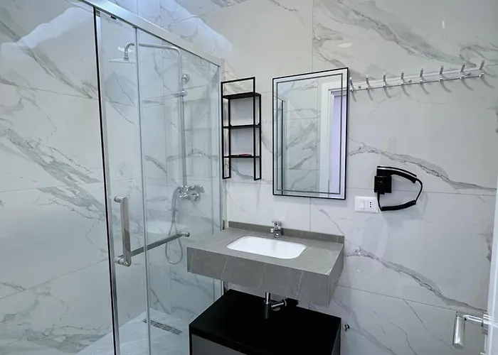 Kris Apartamento Golem (Tirana)